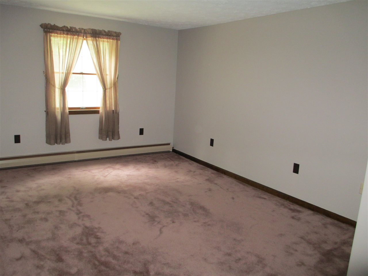 28 Long Pond Road Dunbarton, NH 03046 - Photo 16 of 29