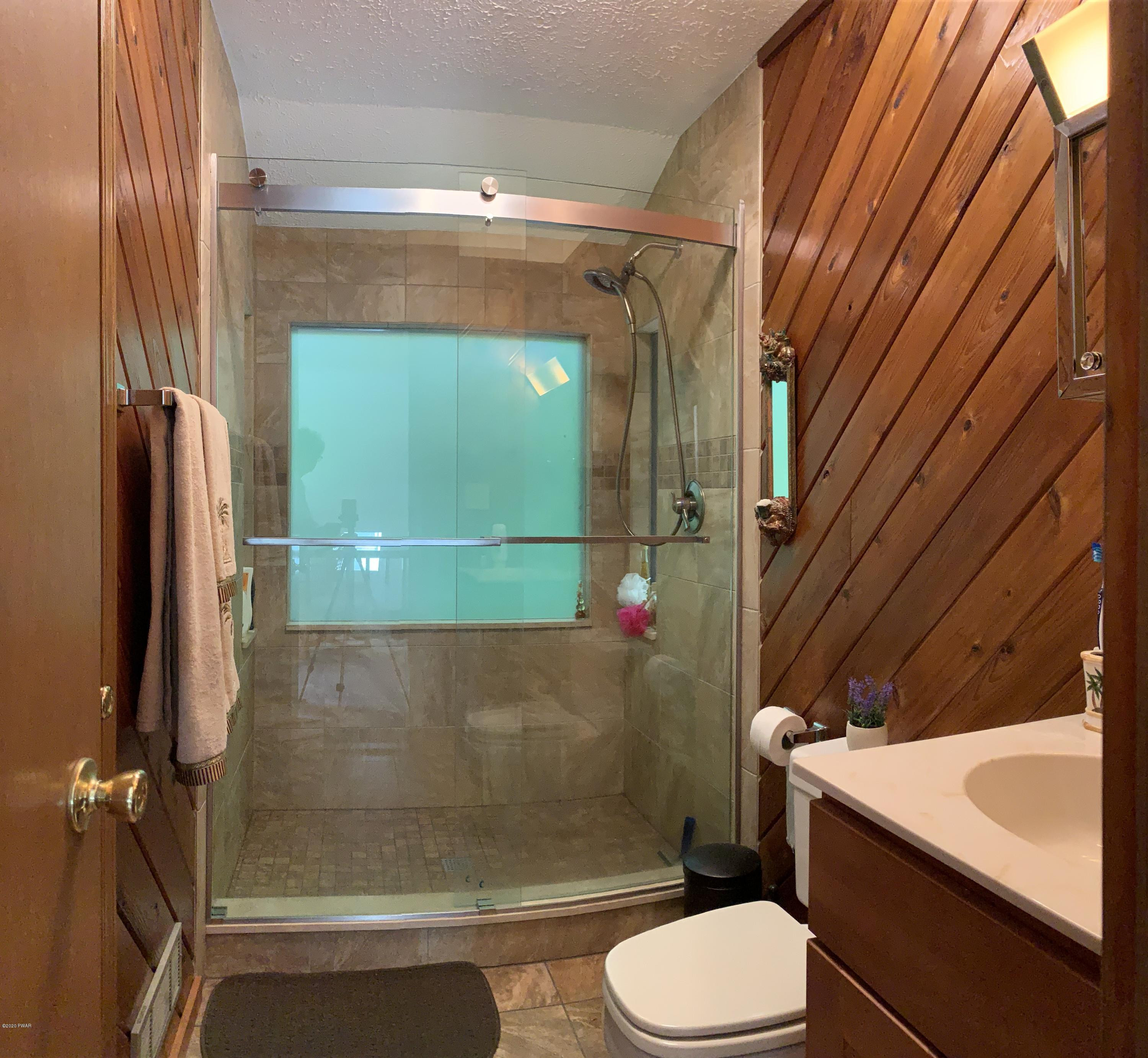 1015 Onondaga Road Gouldsboro, PA 18424 - Photo 14 of 25