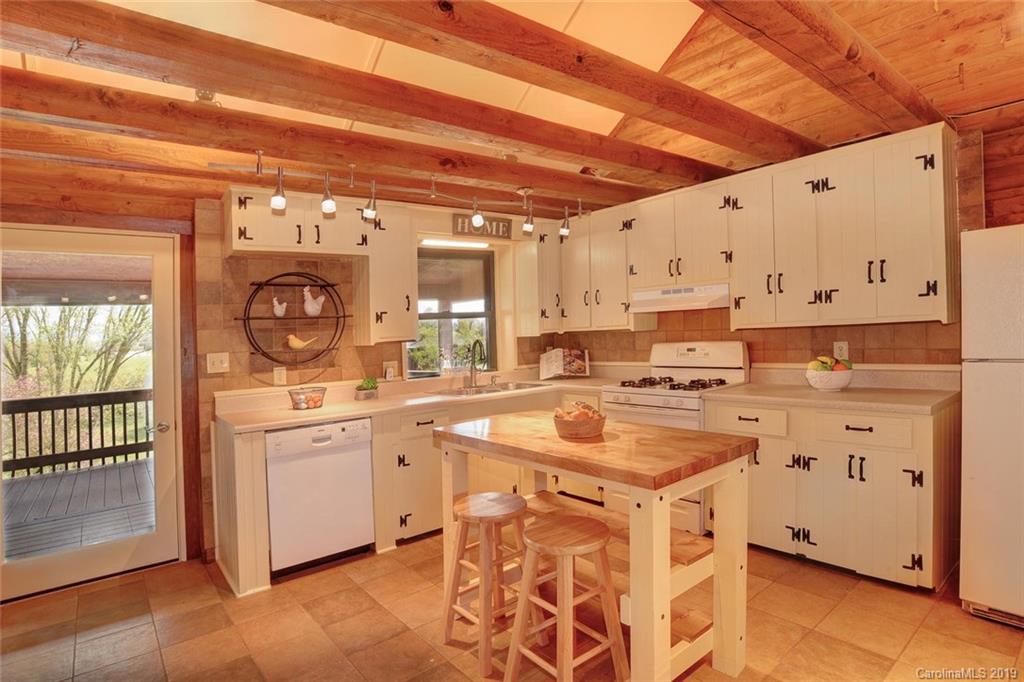 1174 Alexander Road Leicester, NC 28748 - Photo 13 of 45 Gallery Image 13