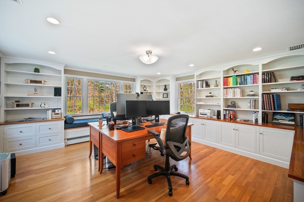 136 Plympton Road Sudbury, MA 01776 - Photo 20 of 42 Gallery Image 20