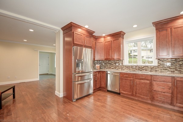 23 Kenberma Road Worcester, MA 01604 - Photo 7 of 28 Gallery Image 7