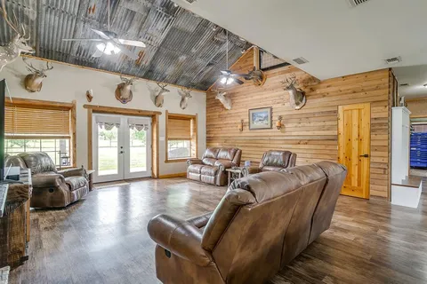 $975,000 | 13450 Highway 254, Graford, TX 76449