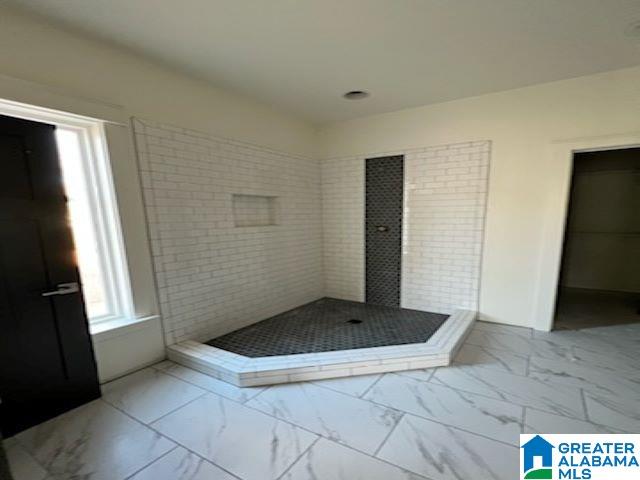 530 Traci Circle Riverside, AL 35135 - Photo 5 of 33