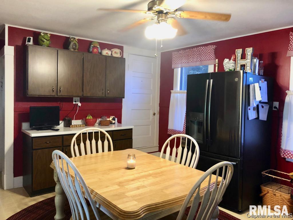 11011 Schone Road Tallula, IL 62688 - Photo 3 of 15 Gallery Image 3