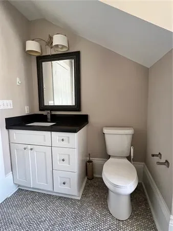 $1,950 | 1117 Bourbon Street, Unit 2, New Orleans, LA 70116