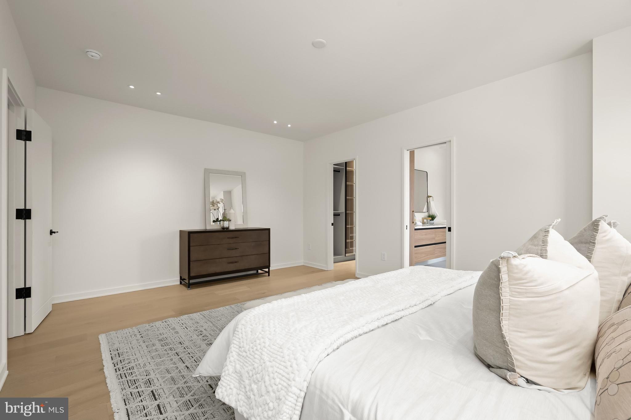 3554 T Street Northwest Washington, DC 20007 - Photo 22 of 54 Spacious...