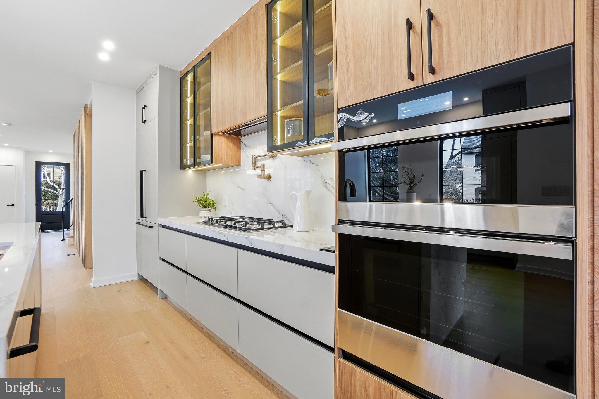 3554 T Street Northwest Washington, DC 20007 - Photo 10 of 54