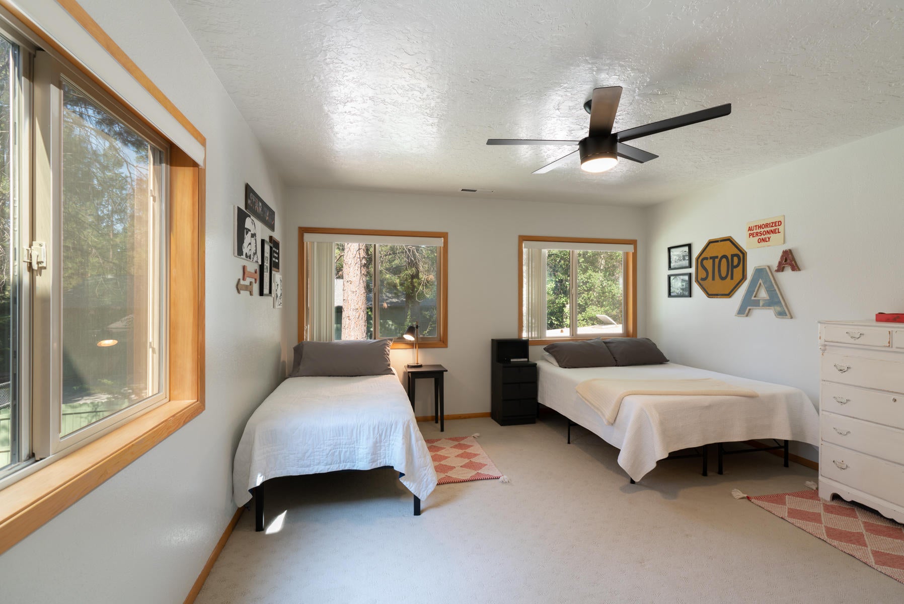 17039 Spring River Road Bend, OR 97707 - Photo 17 of 28 Ossinger-11