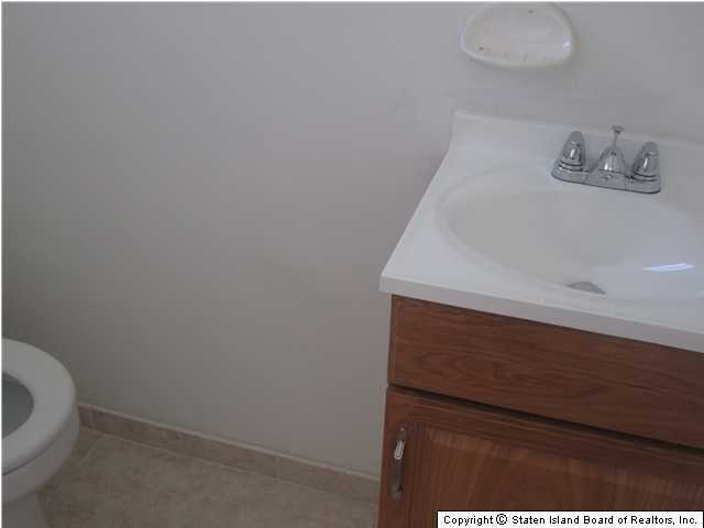 28 Birch Road Staten Island, NY 10303 - Photo 12 of 14 Additional Photo