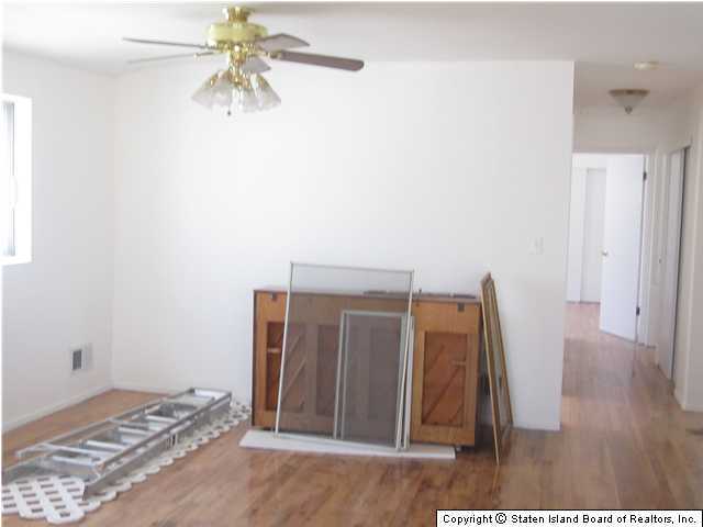 28 Birch Road Staten Island, NY 10303 - Photo 3 of 14 Additional Photo