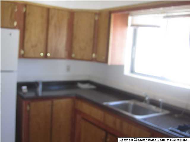 28 Birch Road Staten Island, NY 10303 - Photo 4 of 14 Additional Photo