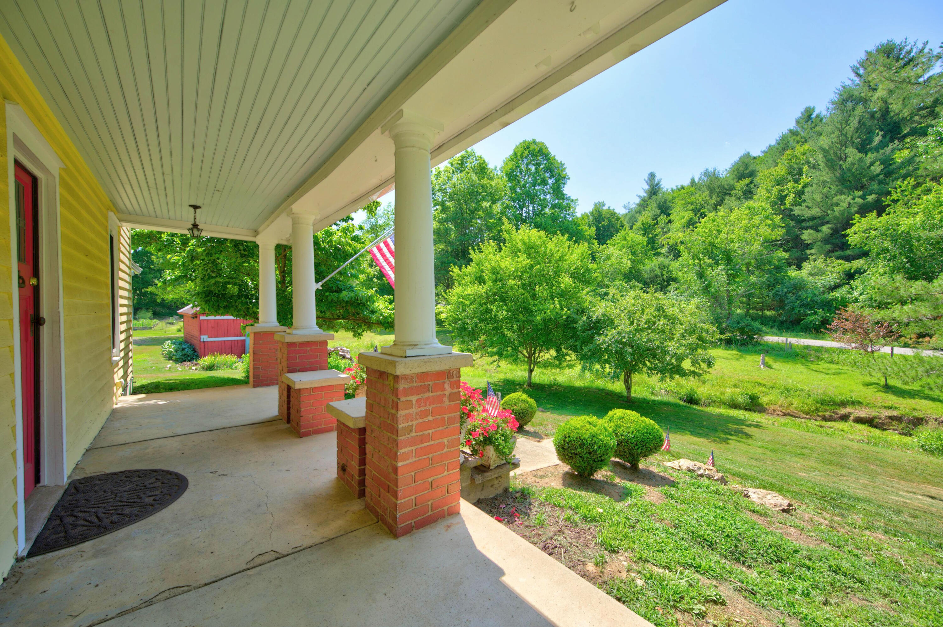 2067 Bethlehem Church Road Northeast Floyd, VA 24091 - Photo 9 of 116 floyd-8