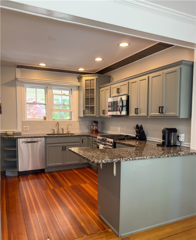 79 Bayside Avenue Warwick, RI 02888 - Photo 9 of 20