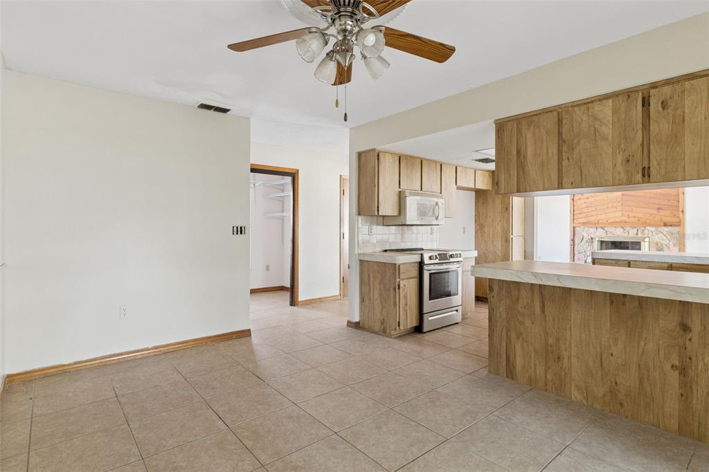 10200 Sunburst Court Spring Hill, FL 34608 - Photo 21 of 39