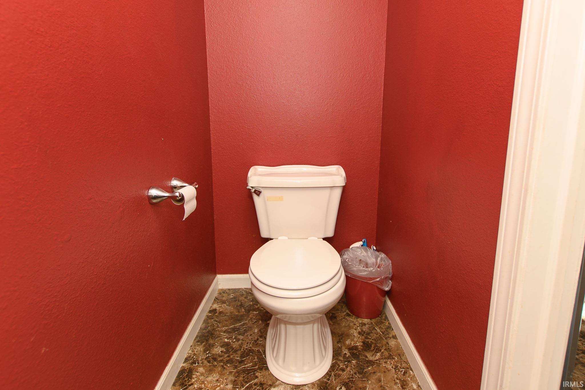 846 Springwater Road Kokomo, IN 46902 - Photo 18 of 34