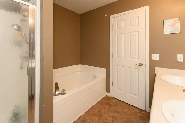 $284,900 | 846 Springwater Road, Kokomo, IN 46902