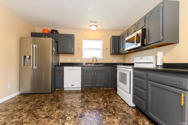 $284,900 | 846 Springwater Road, Kokomo, IN 46902