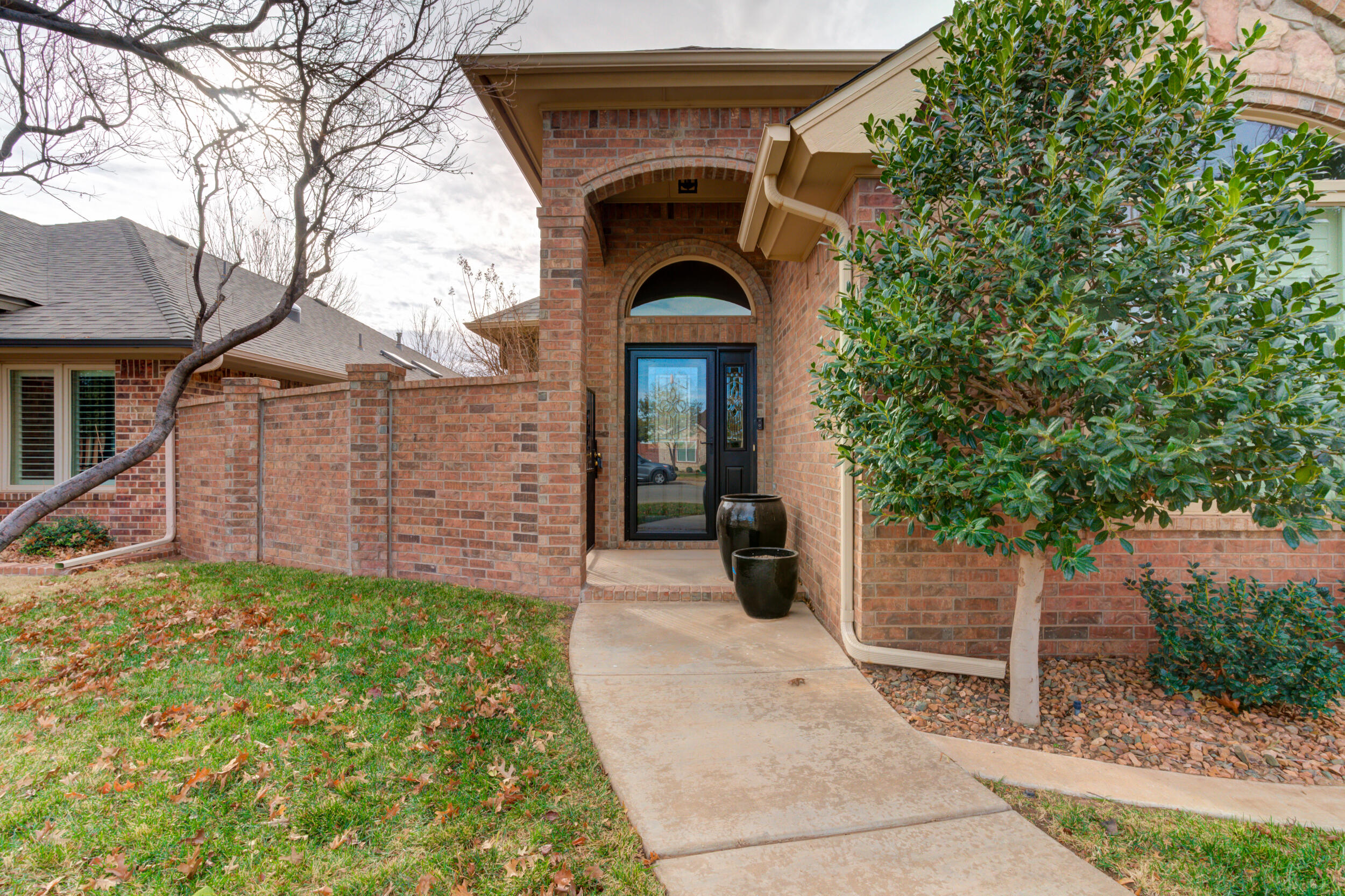 5813 110th Street Lubbock, TX 79424 - Photo 2 of 58 DSC07658_59_60_61_62