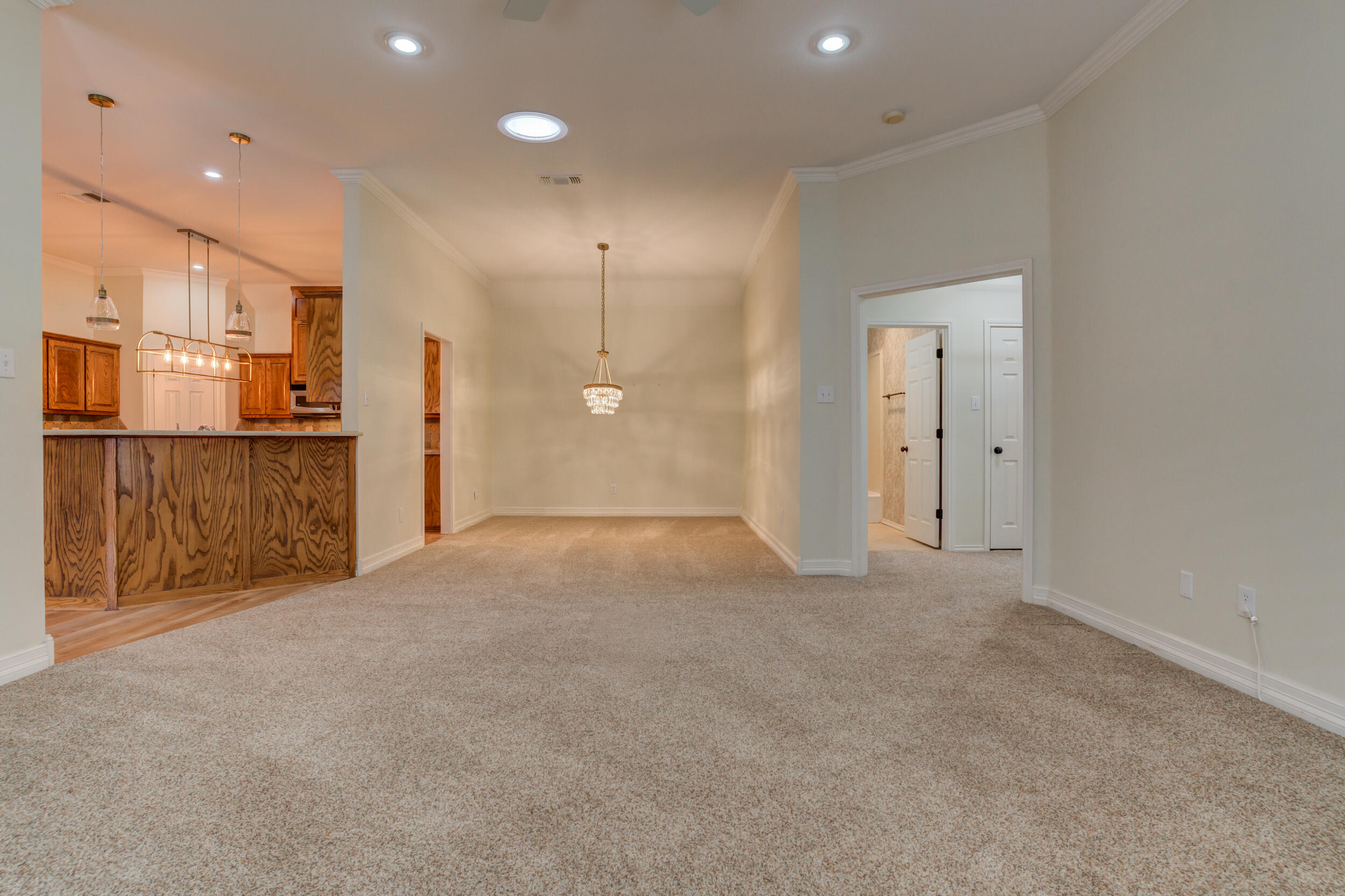 5813 110th Street Lubbock, TX 79424 - Photo 5 of 58 DSC07388_89_90_91_92