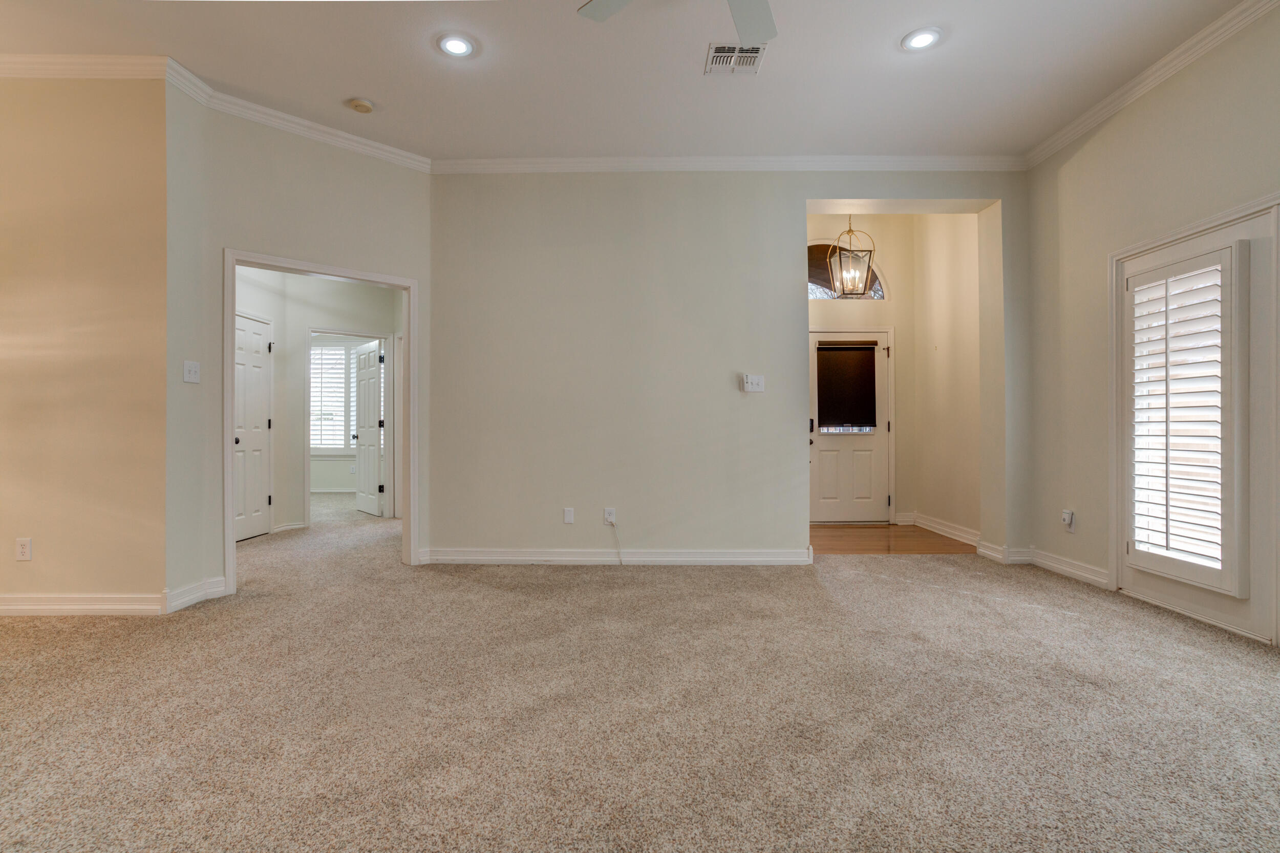 5813 110th Street Lubbock, TX 79424 - Photo 7 of 58 DSC07398_399_400_401_402