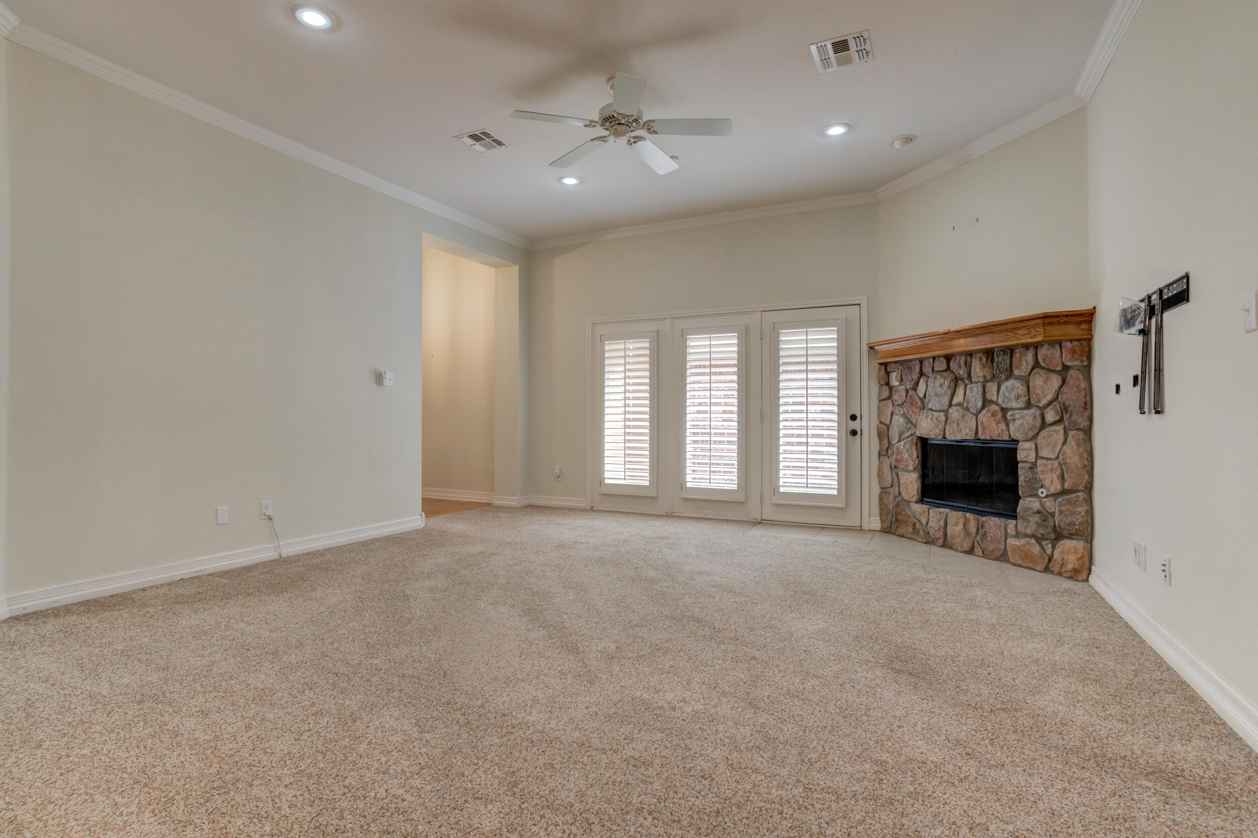 5813 110th Street Lubbock, TX 79424 - Photo 8 of 58 DSC07403_4_5_6_7