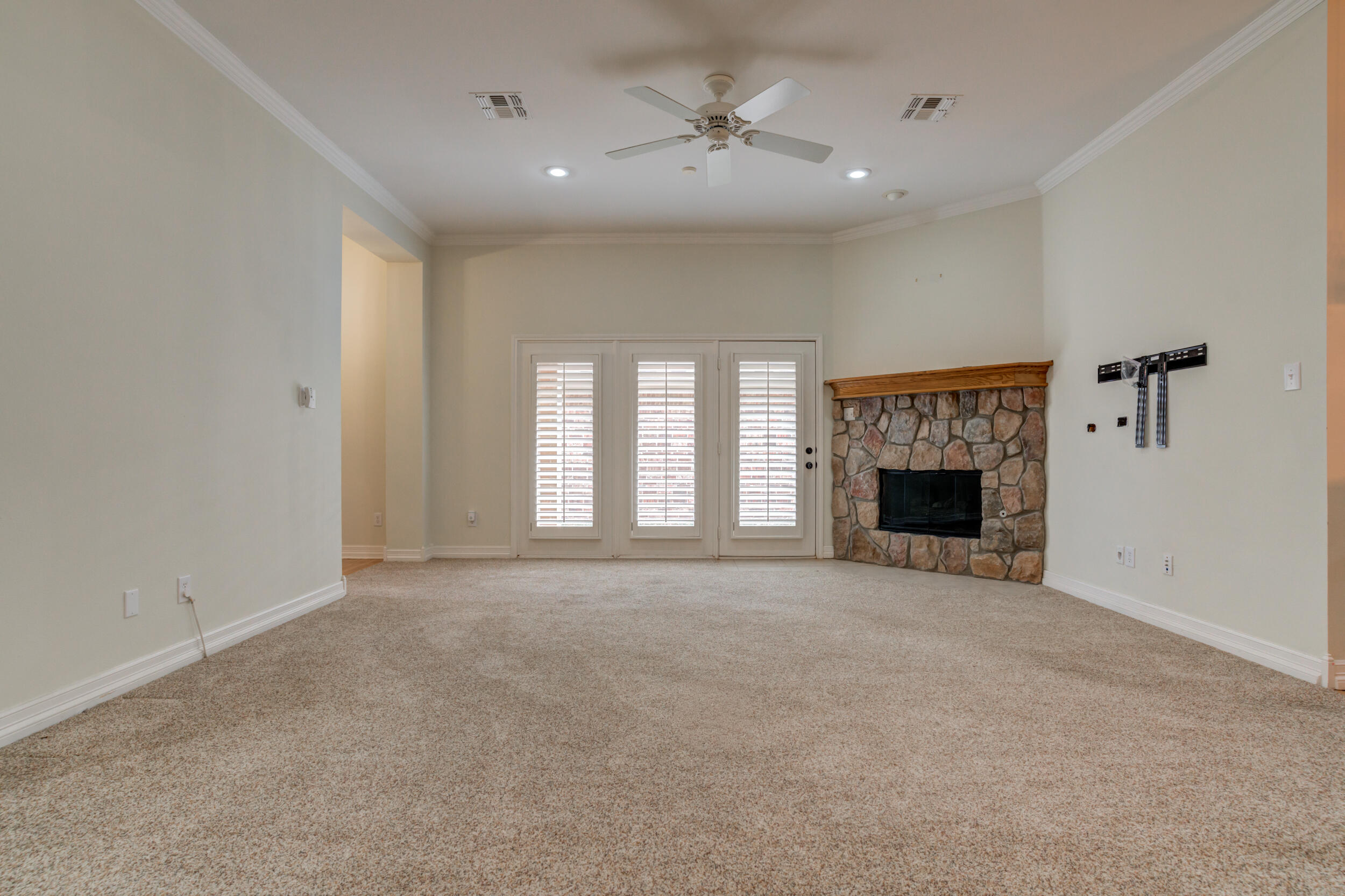 5813 110th Street Lubbock, TX 79424 - Photo 9 of 58 DSC07408_09_10_11_12