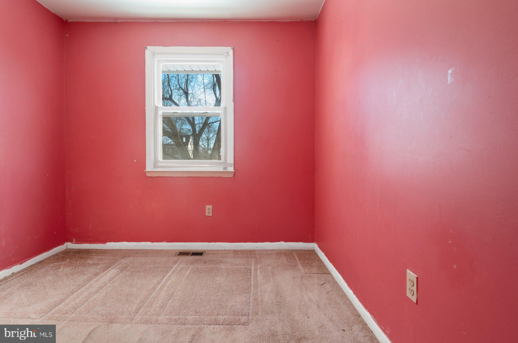 7526 Lemon Tree Court Hanover, MD 21076 - Photo 13 of 27 a view of empty room with window