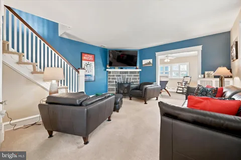 $439,000 | 736 Oakview Road, Ardmore, PA 19003