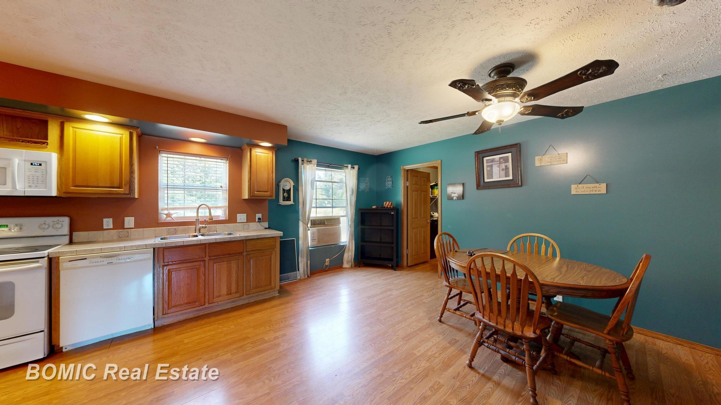3865 Mushroom Road Caro, MI 48723 - Photo 2 of 44