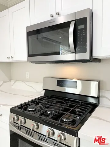 $2,295 | 604 East Windsor Road, Unit B, Glendale, CA 91205