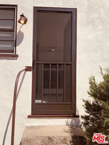 $2,275 | 604 East Windsor Road, Unit C, Glendale, CA 91205