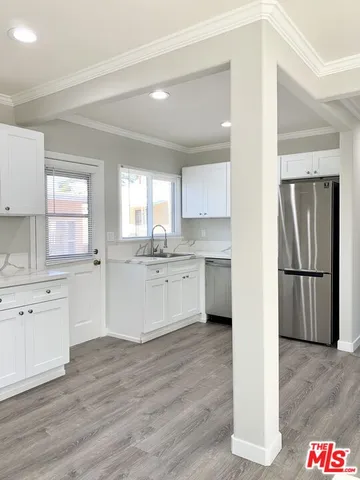 $2,275 | 604 East Windsor Road, Unit C, Glendale, CA 91205