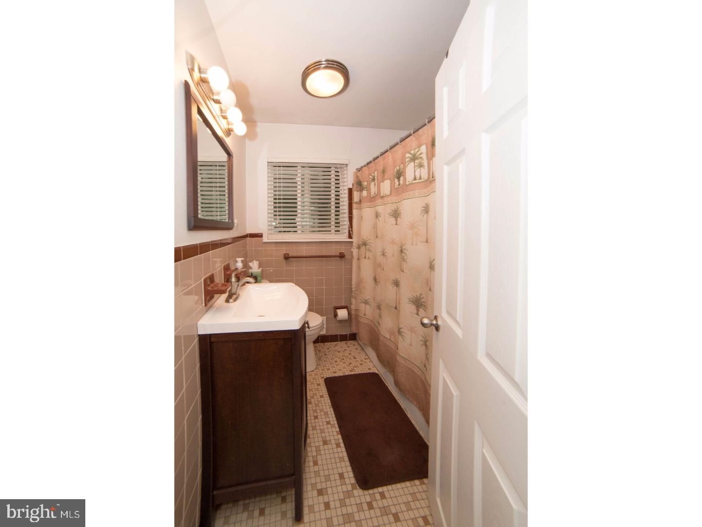 116 Ellis Road Willow Grove, PA 19090 - Photo 14 of 20 Gallery Image 14