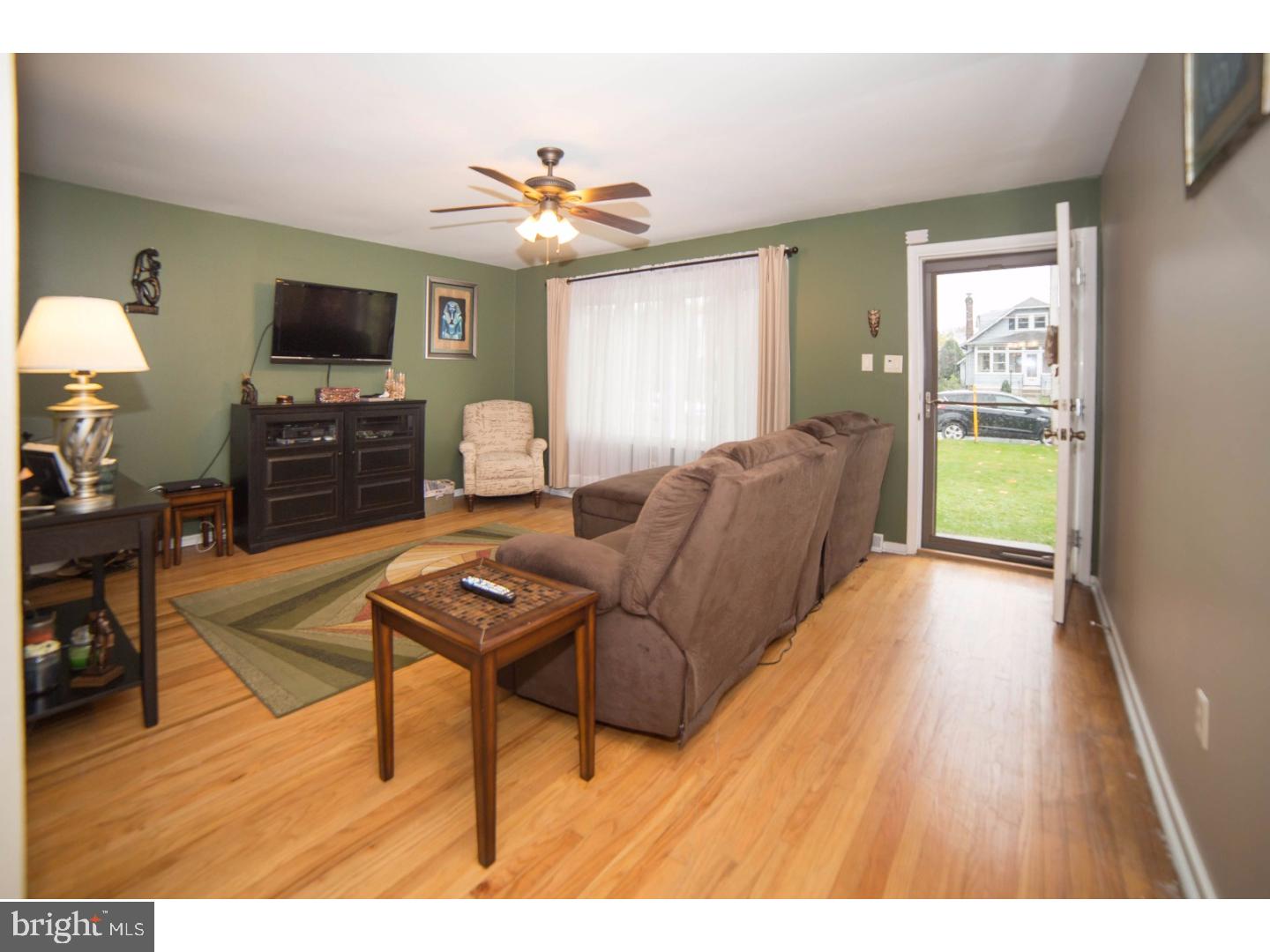116 Ellis Road Willow Grove, PA 19090 - Photo 3 of 20 Gallery Image 3