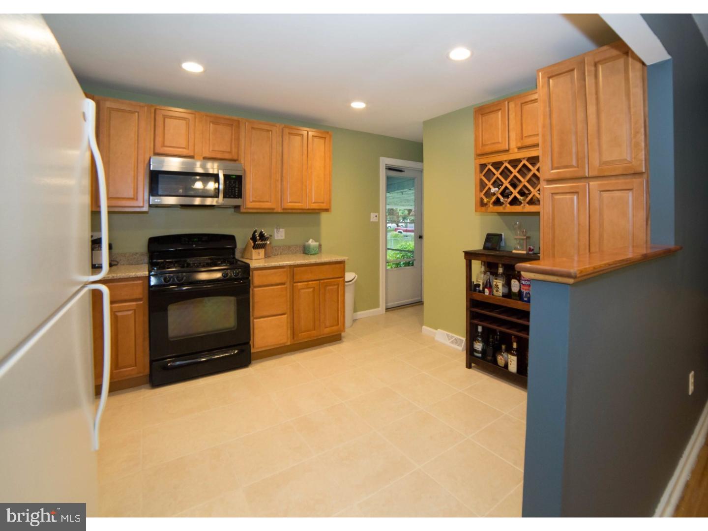 116 Ellis Road Willow Grove, PA 19090 - Photo 7 of 20 Gallery Image 7