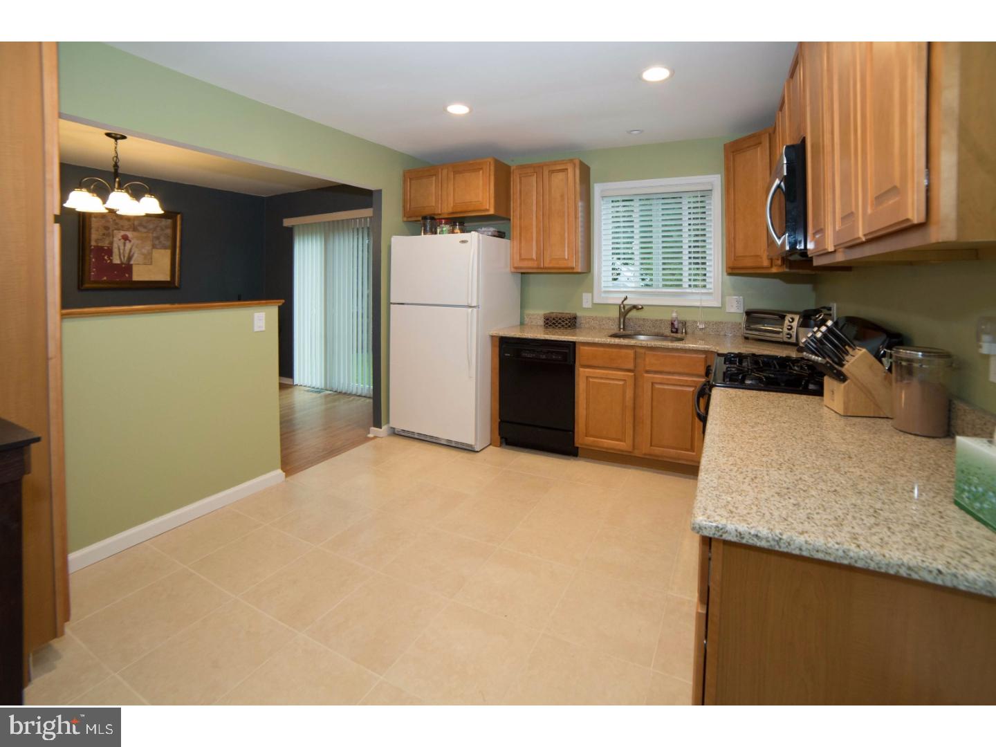 116 Ellis Road Willow Grove, PA 19090 - Photo 8 of 20 Gallery Image 8