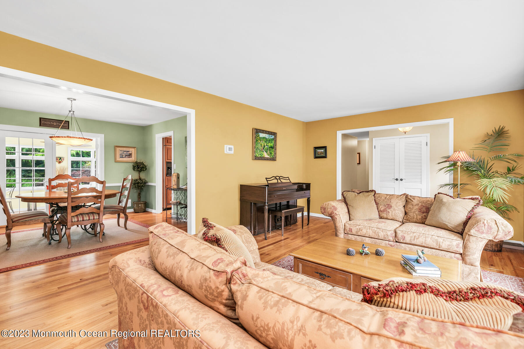 40 Woodhollow Road Colts Neck, NJ 07722 - Photo 10 of 57 1F8A7084-015-026-1800x1200