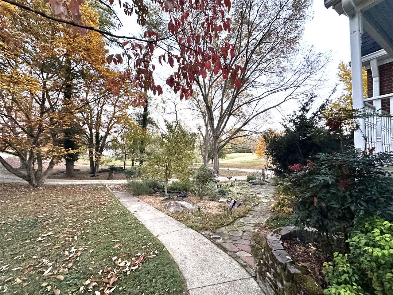 2037 Middle Bridge Road Bowling Green, KY 42103 - Photo 16 of 99 Gallery Image 16