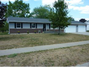 1408 Washington Street Rochester, IN 46975 - Photo 1 of 2