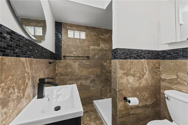 $150,000 | 5737 Virginia Avenue, Kansas City, MO 64110