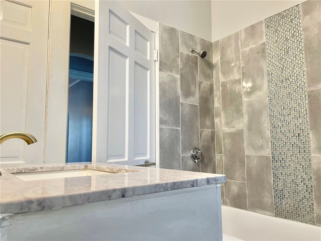 149 Woodward Road Providence, RI 02904 - Photo 13 of 30