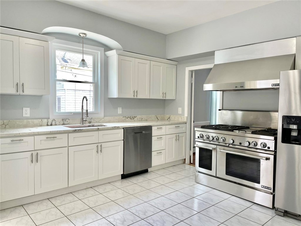 149 Woodward Road Providence, RI 02904 - Photo 20 of 30