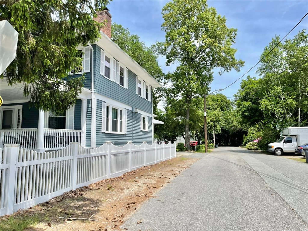 149 Woodward Road Providence, RI 02904 - Photo 4 of 30