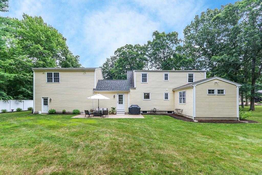 73 Old Post Road Walpole, MA 02032 - Photo 35 of 37