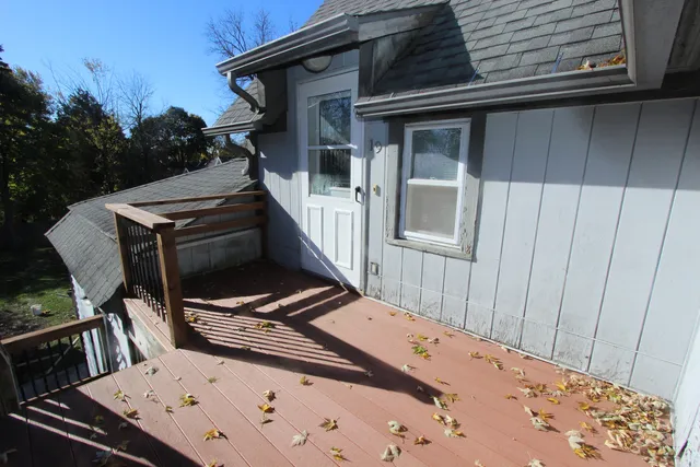 $1,695 | 19 West Crystal Lake Avenue, Unit 19, Crystal Lake, IL 60014