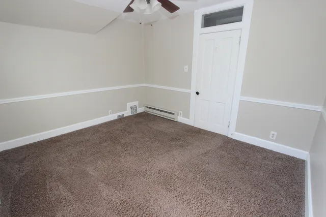 $1,695 | 19 West Crystal Lake Avenue, Unit 19, Crystal Lake, IL 60014