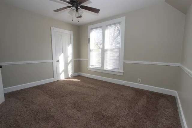 $1,695 | 19 West Crystal Lake Avenue, Unit 19, Crystal Lake, IL 60014