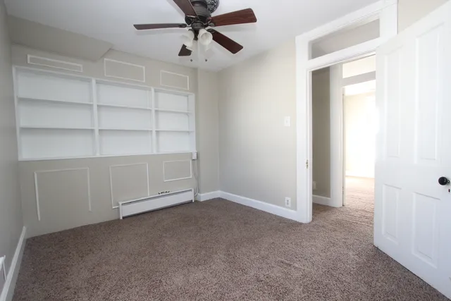 $1,695 | 19 West Crystal Lake Avenue, Unit 19, Crystal Lake, IL 60014