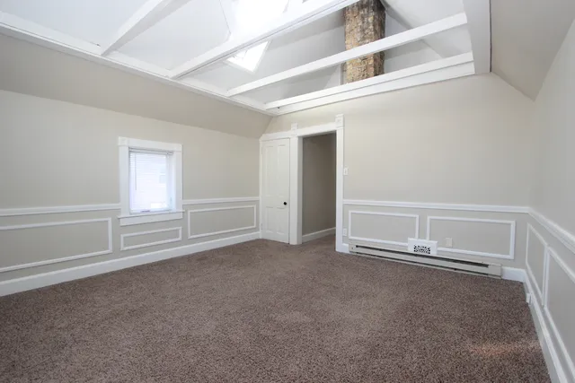 $1,695 | 19 West Crystal Lake Avenue, Unit 19, Crystal Lake, IL 60014