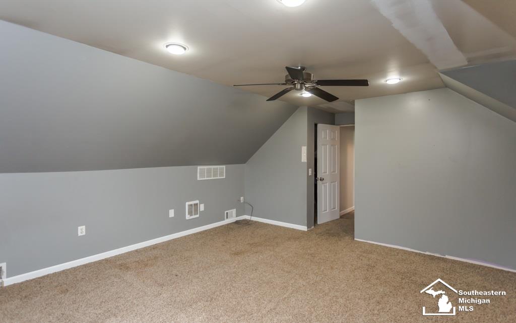 5280 Labo Road South Rockwood, MI 48179 - Photo 29 of 51 31361931-28.JPG